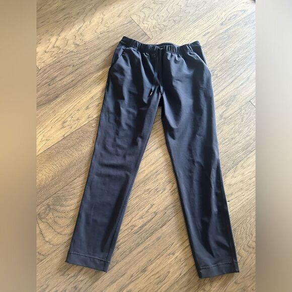 Black Lululemon Jet Pants - Picture 3 of 8